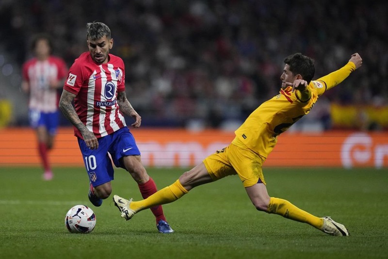 Soi kèo bóng đá Atletico Madrid vs Barcelona